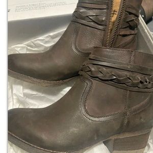 Cirlce G Boots